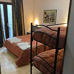 Petit Paradis Hotel 2*