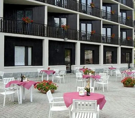 Petit Paradis
