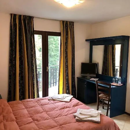 Hotel Petit Paradis 2*