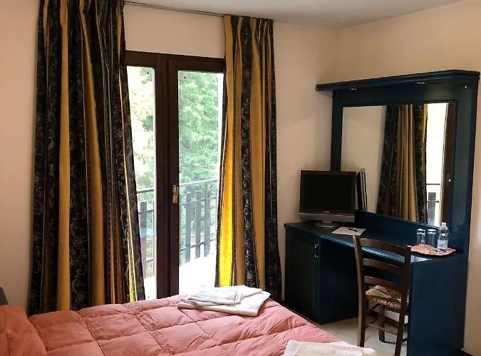 Hotel Petit Paradis 2*