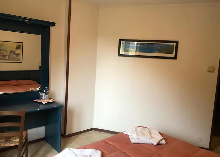 Hotel Petit Paradis 2*